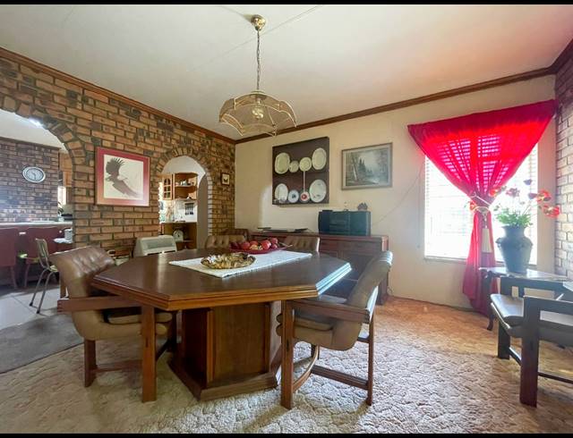 3 BEDROOM HOUSE FOR SALE IN CASSELDALE